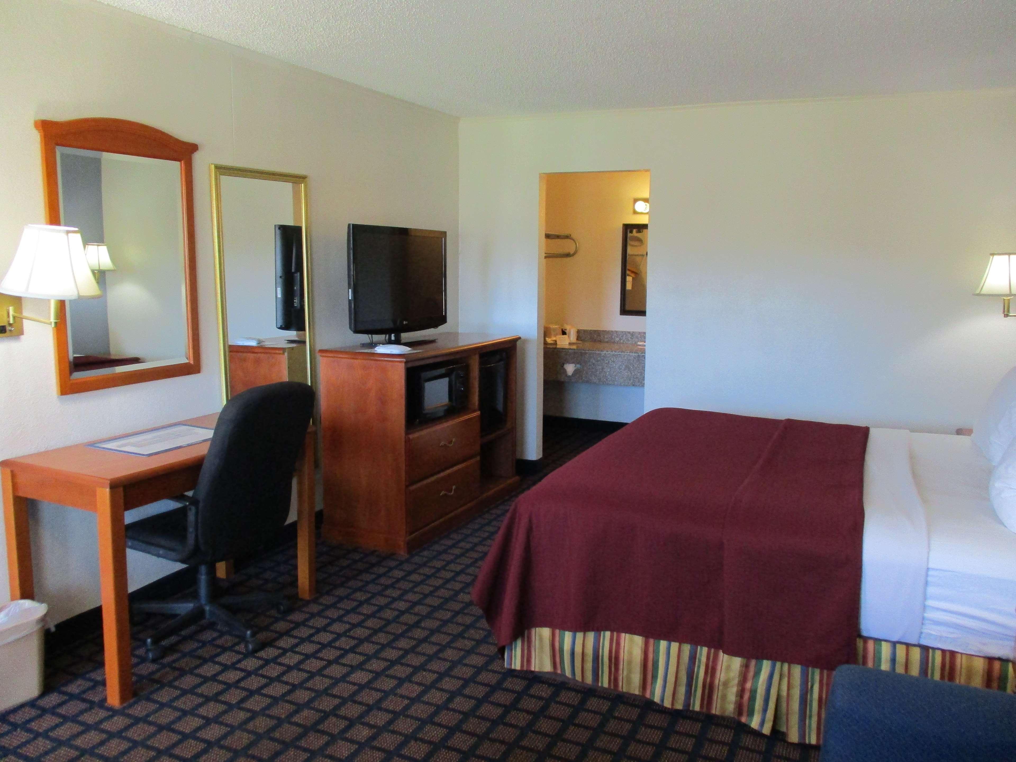 Best Western Palestine Inn Bagian luar foto