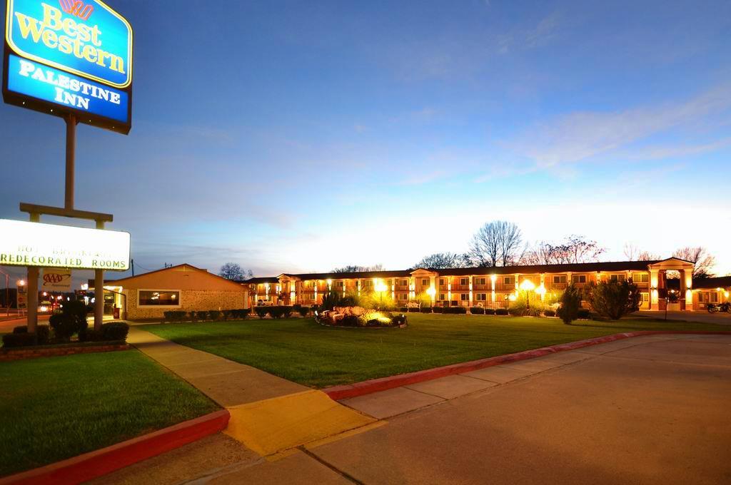 Best Western Palestine Inn Bagian luar foto
