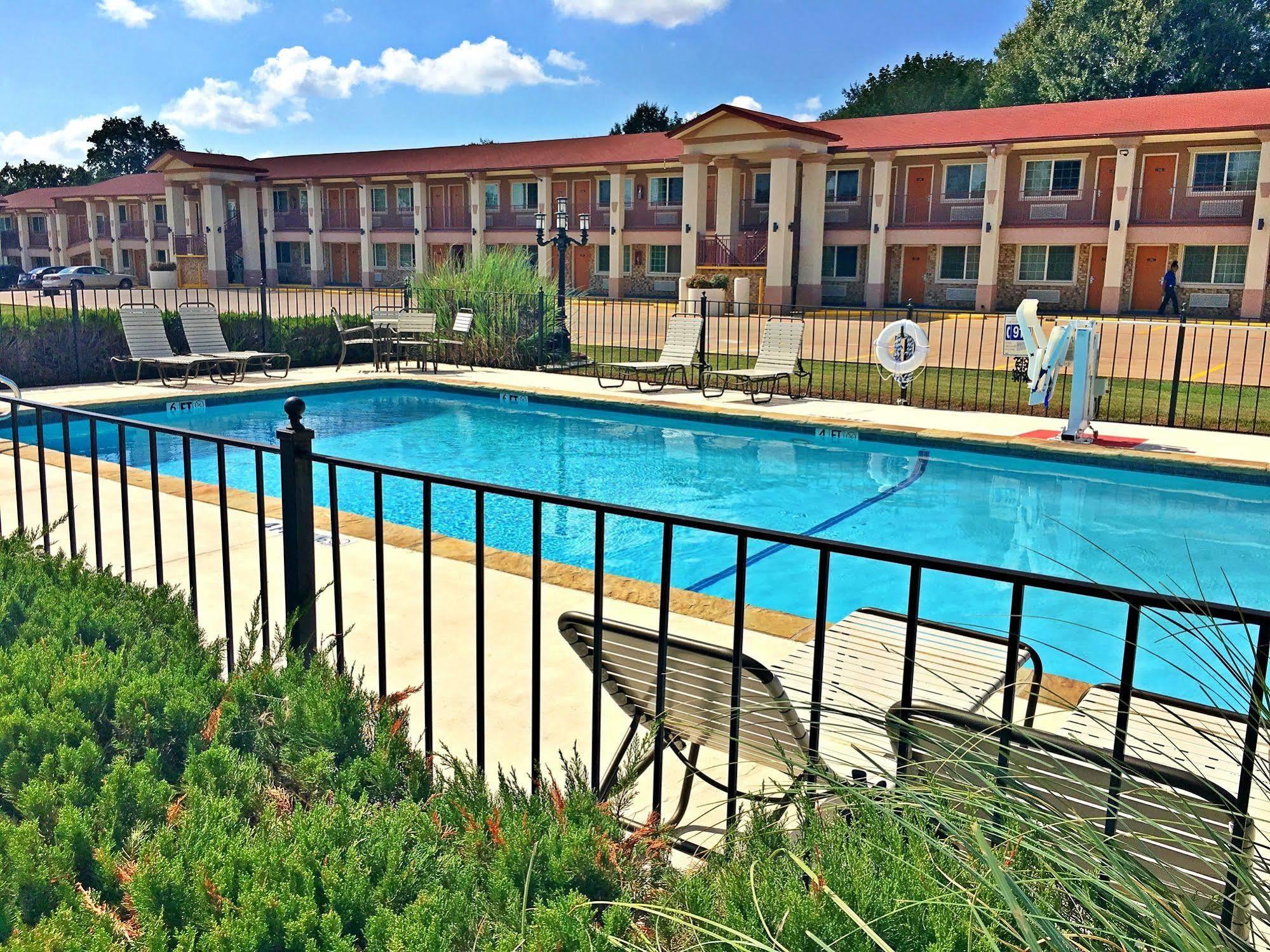 Best Western Palestine Inn Bagian luar foto